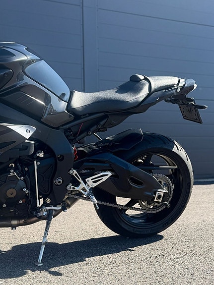 Yamaha MT-10 3 of 5