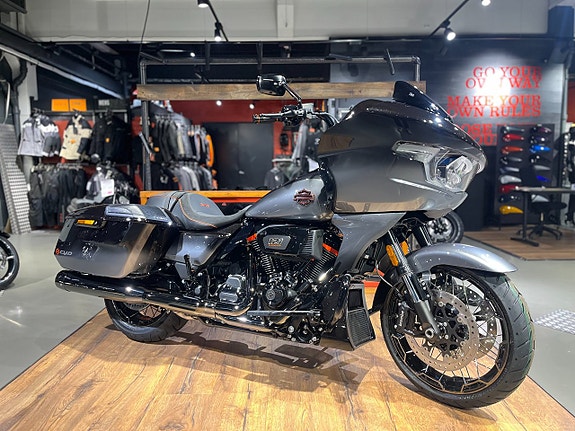 Harley-Davidson CVO Road Glide "Omgående Leverans"