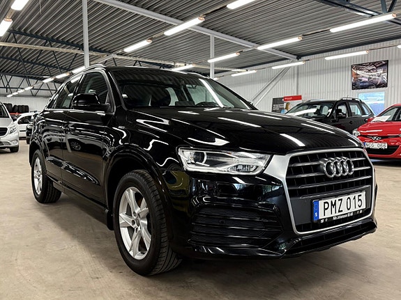 Audi Q3 3 of 5