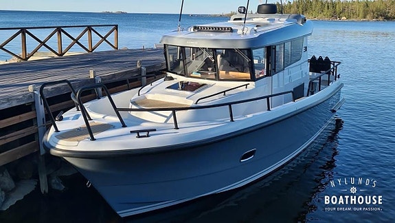 Sargo 31 Explorer | Volvo Penta D6-400A-G, DPI-A 16 of 20