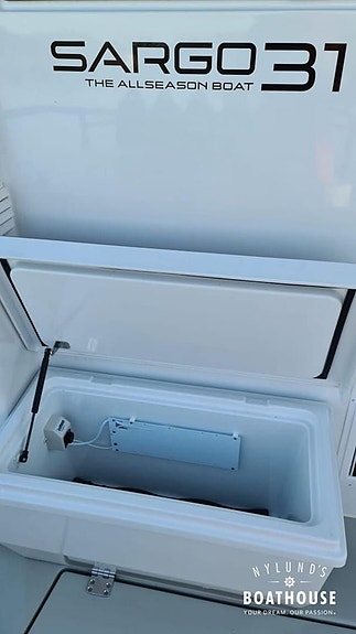 Sargo 31 Explorer | Volvo Penta D6-400A-G, DPI-A 19 of 20