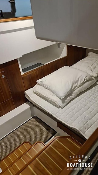 Sargo 31 Explorer | Volvo Penta D6-400A-G, DPI-A 18 of 20