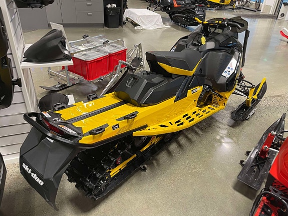 Ski-Doo MXZ X-RS 850 E-TEC 137" KAMPANJ 2 of 4