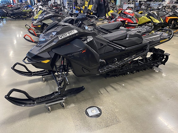 Ski-Doo Summit EXPERT 154" 850 E-TEC TURBO 194hk 4 of 5