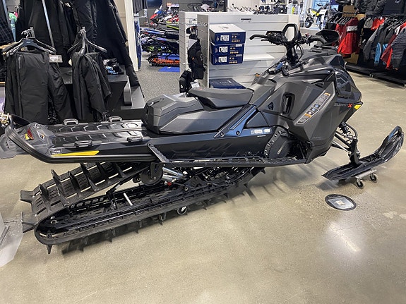 Ski-Doo Summit EXPERT 154" 850 E-TEC TURBO 194hk 2 of 5