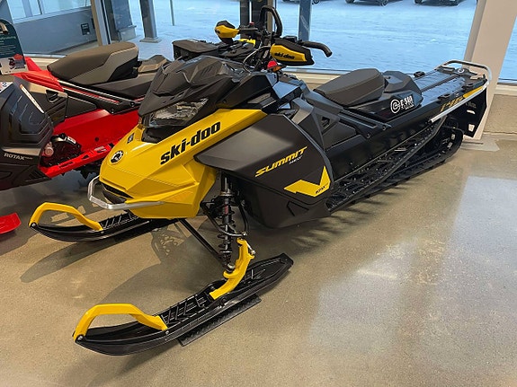 Ski-doo Summit
