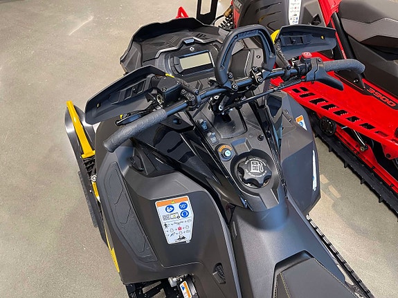 Ski-Doo Summit Neo+ 600 EFI - 85 HP 146" KAMPANJ 3 of 4