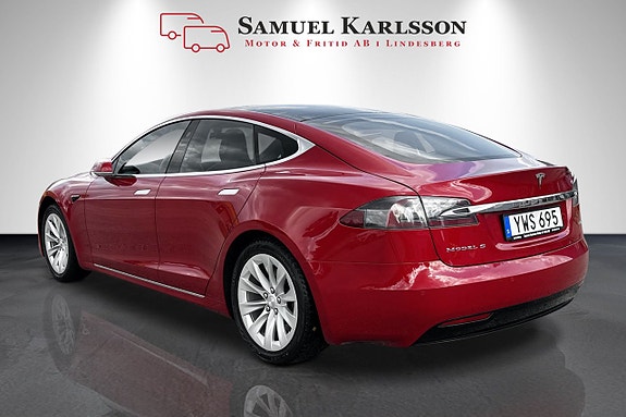 Tesla Model S 5 of 17
