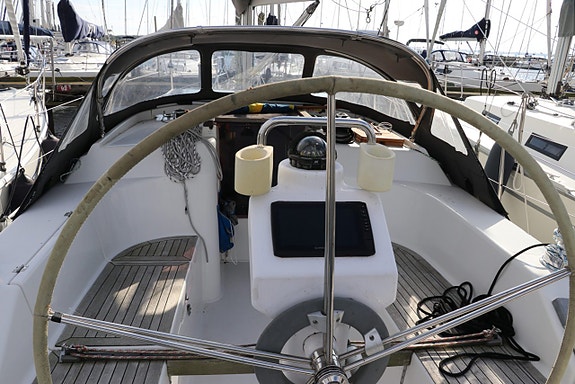 Hanse 320 3 of 5