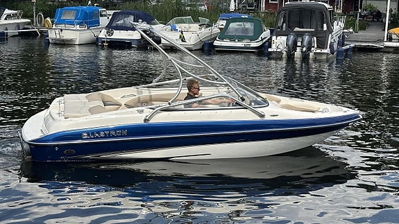 Glastron 205 GXL / Mercruiser 5.0 GXI - 06