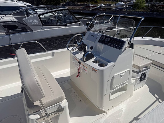 Boston Whaler 190 Montauk | Demobåt 4 of 12