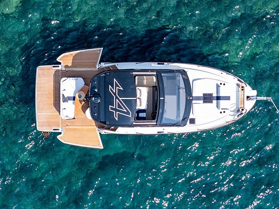 BENETEAU Gran Turismo 2 of 12
