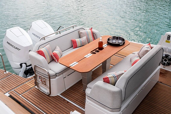BENETEAU Gran Turismo 8 of 12
