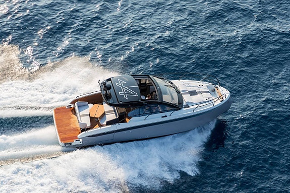 BENETEAU Gran Turismo 3 of 12