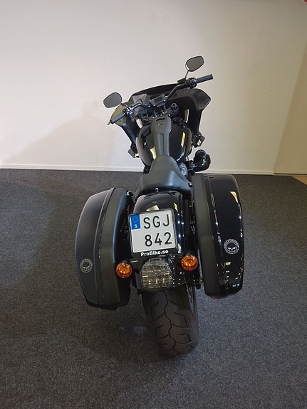 Harley-Davidson Low Rider ST 117 /FXLRST/PRISSÄNKT 9 of 9