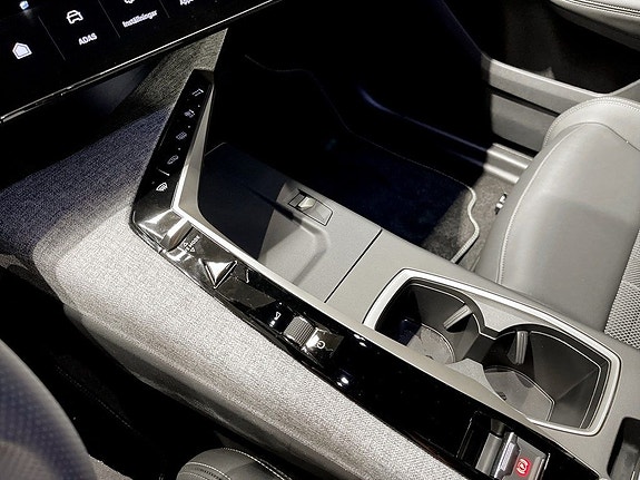 Peugeot 5008 10 of 14