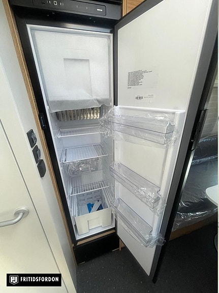 Adria Action 391 LH *Demoutförs + 3,95% Ränta 9 of 10