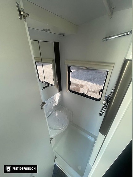 Adria Action 391 LH *Demoutförs + 3,95% Ränta 10 of 10