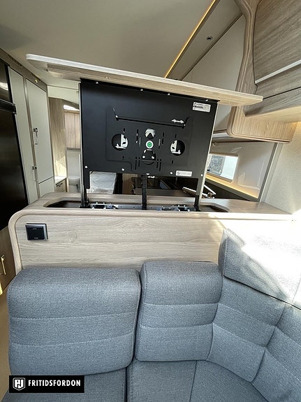 Kabe Royal 600 CXL KS 9 of 20