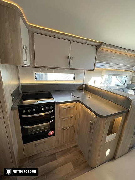 Kabe Royal 600 CXL KS 10 of 20