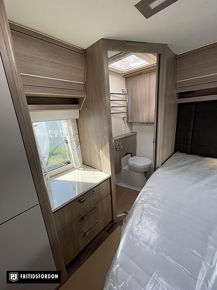 Kabe Royal 600 CXL KS 15 of 20