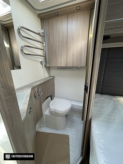 Kabe Royal 600 CXL KS 17 of 20