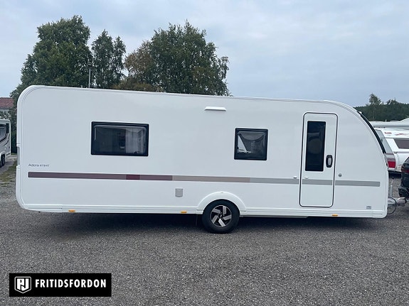 Adria Adora 613 HT *Demopris + AC + 3,95% Ränta* 2 of 10