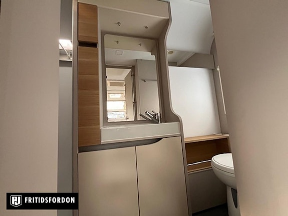 Adria Adora 613 HT *Demopris + AC + 3,95% Ränta* 9 of 10