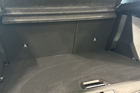 Peugeot 2008 8 of 12