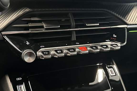Peugeot 2008 10 of 12