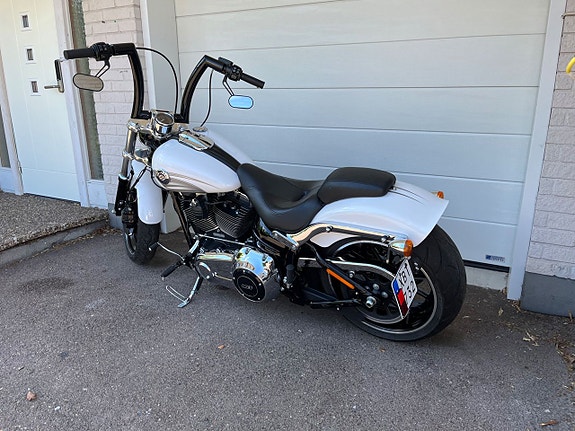 Harley-Davidson Breakout Breakout Twin Cam 103 FXSB Hemlev 7 of 11