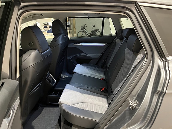 Skoda Enyaq 10 of 18