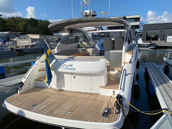 Princess V40 -2022, 2 x VP D6-380/DPI + Joystick 7 of 12