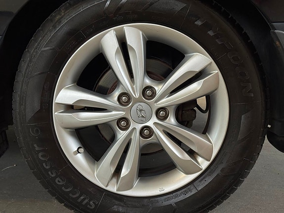 Hyundai ix35 8 of 16