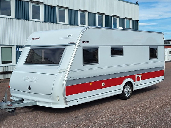 Kabe CLASSIC 560 BK GLE KS