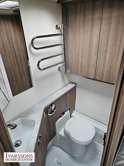 Kabe Royal 560 XL KS / Dubbelbädd / Alde / Förtält 14 of 17