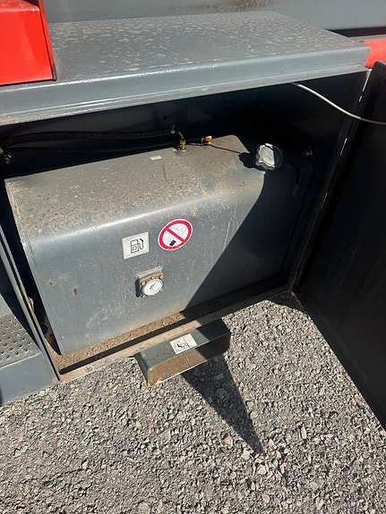 Saxlift SkyJack 9250RT Terräng - Begagnad 11 of 11