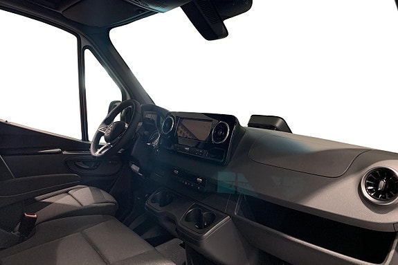 Mercedes-Benz eSprinter 314 9 of 11