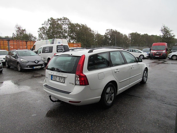 Volvo V50 5 of 14