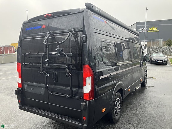Eura Mobil Van 635 HB Automat / Höjbar säng bak / MC-Garage 3 of 16