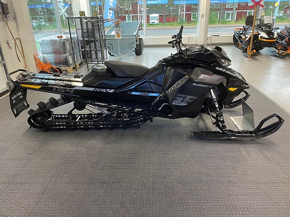 Ski-Doo Summit 600r 154" 2 of 4