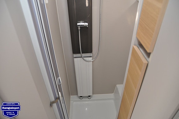 Adria Adora 613 HT 9 of 14