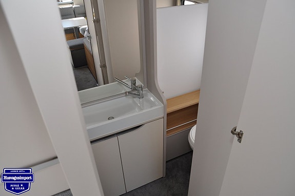 Adria Adora 613 HT 10 of 14