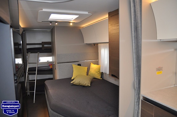 Adria Alpina 663 UK 3 of 20