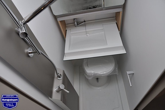 Adria Alpina 663 UK 16 of 20