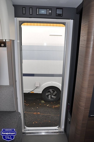 Adria Alpina 663 UK 14 of 20