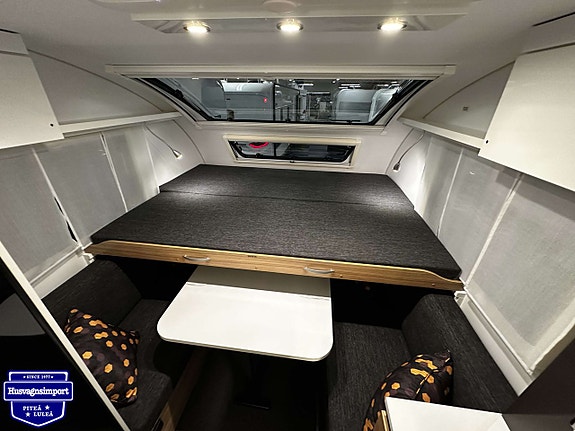 Adria ACTION 391 PH - Dubbelbädd / Garage / Resevagn 5 of 20