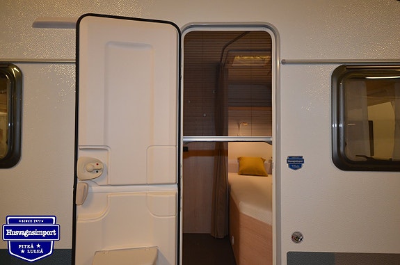Adria AVIVA 422 PY 11 of 14