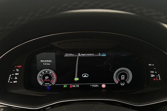 Audi Q8 21 of 30