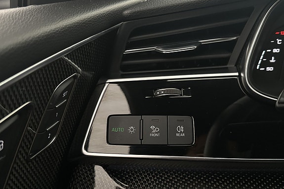 Audi Q8 18 of 30